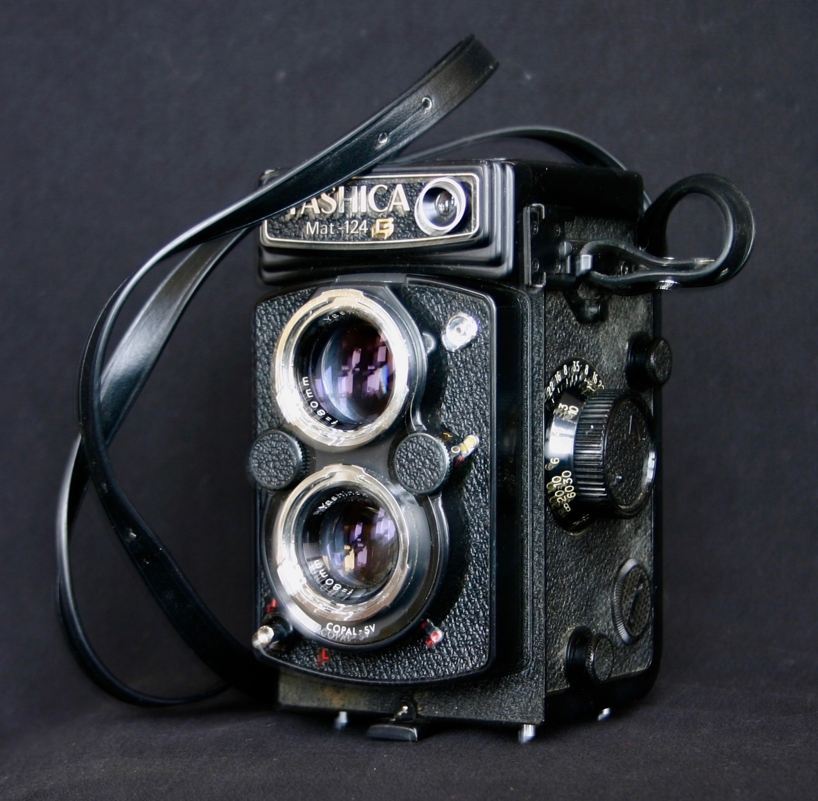 Layton Dodge Yashica camera MAT-124G #174416