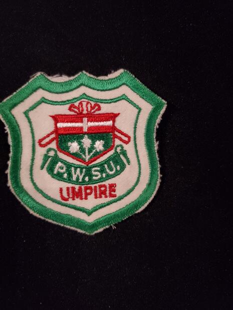Neil Cane shield crest 'PWSU Umpire'