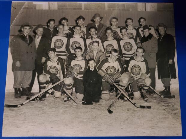 Neil Cane photo Cobourg Lions Hockey team