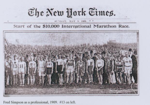 1909 Fred Simpson photo in NY Times at start of a professional race
