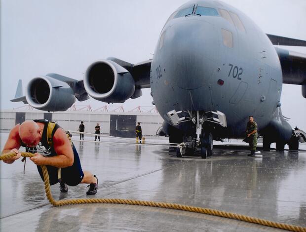 Kevin Fast pulling plane