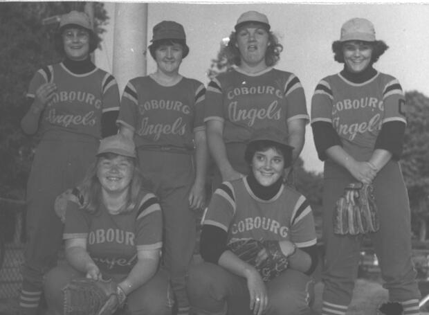 1977 Cobourg Angels Women's Fastball photos