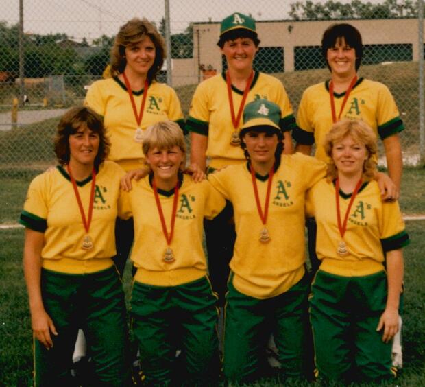 1985 Cobourg Angels Women's Fastball team photos