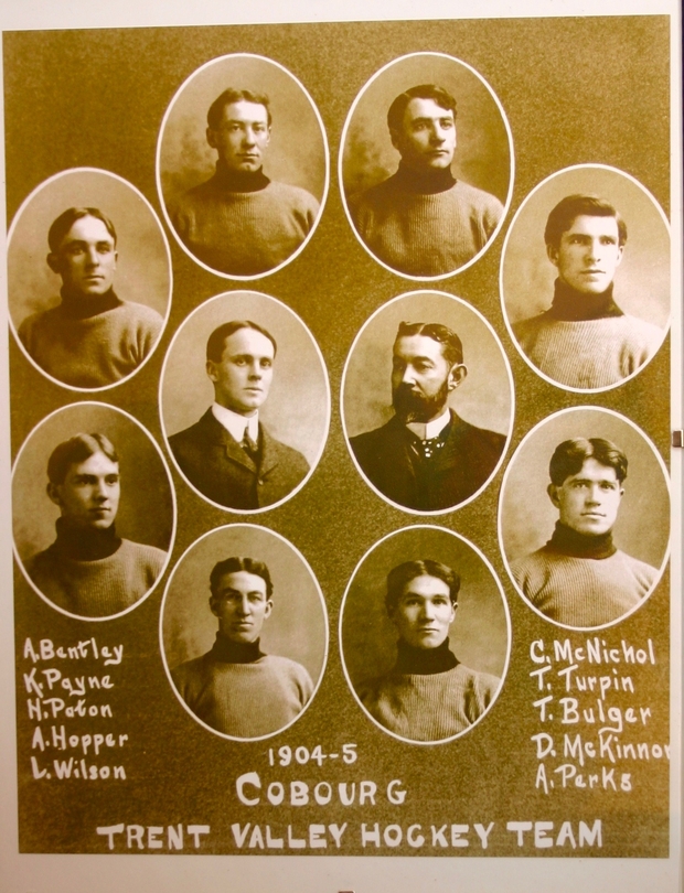 1904-05 Cobourg Men's Ice Hockey team photo