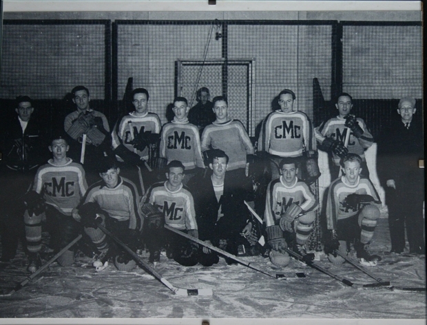 1950-51 Cobourg Mercantile hockey photo