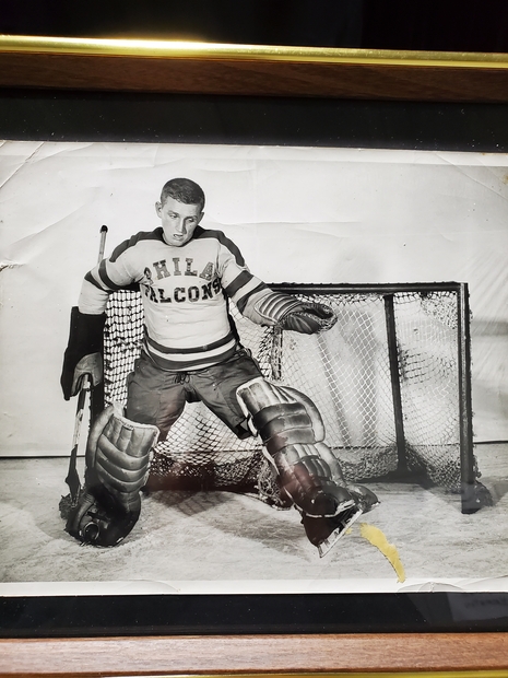 1952 Clarke Sommerville photo as goalie in EHL